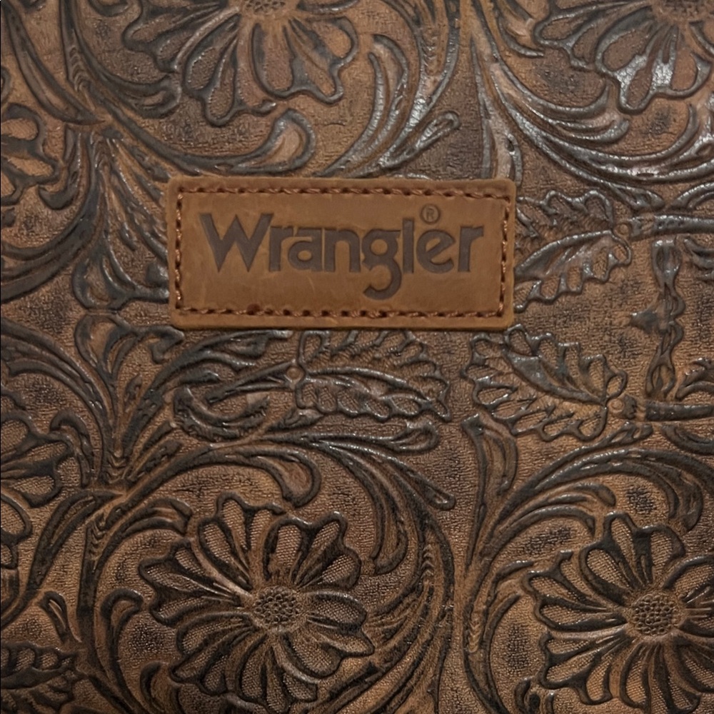 NWT Wrangler Embossed Brown Shoulder or Crossbody Bag/Purse Fringe Floral Detail - Picture 4 of 12